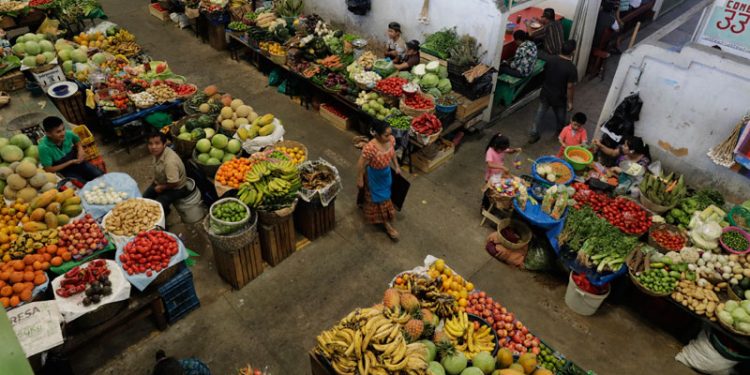 Salud ampliará horario de funcionamiento de mercados