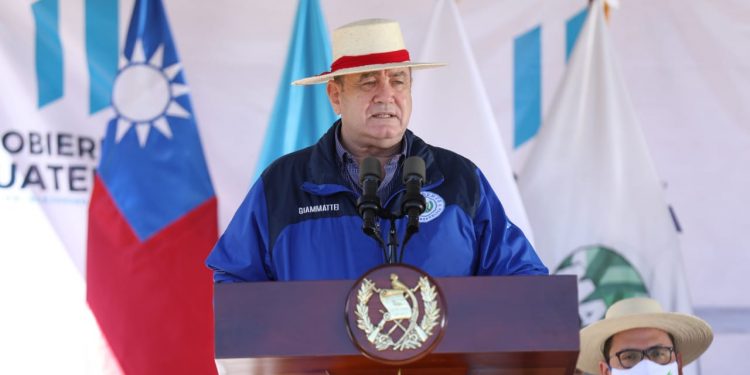 presidente Giammattei anuncio