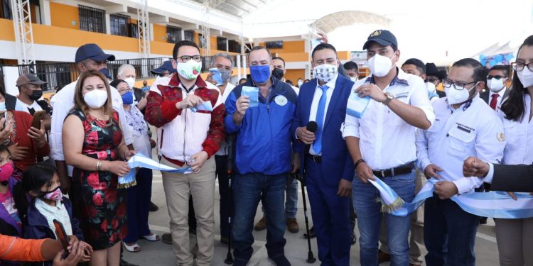 presidente Giammattei inaugura instituto