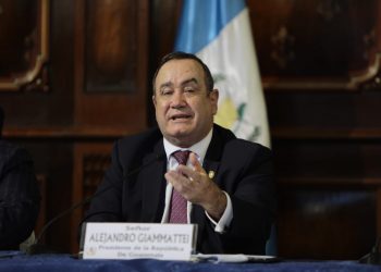 Presidente agradece la aprobación de la ley para comprar vacunas contra el coronavirus