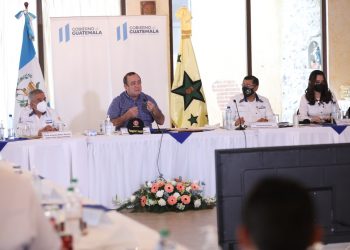 Presidente Giammattei se reúne con autoridades en El Progreso