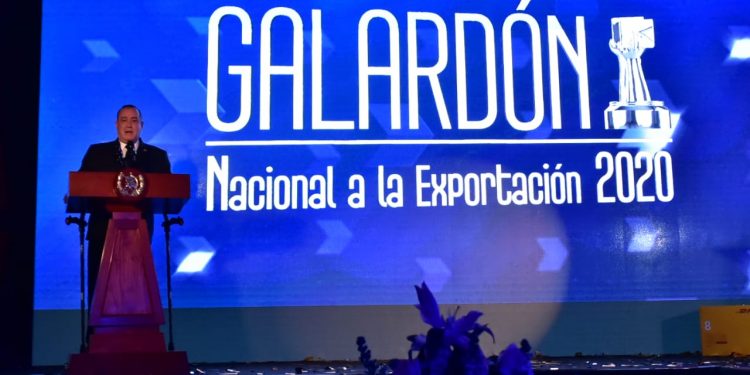 Presidente resalta la importancia de la exportación en el país