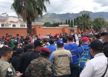 Salud: 21 hondureños en la caravana del migrante resultan positivos en coronavirus