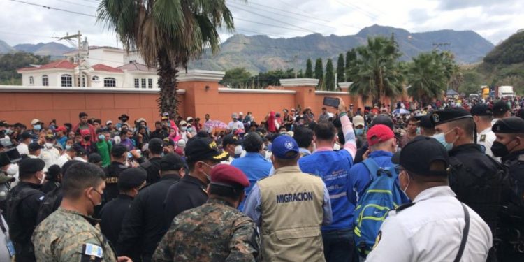 Salud: 21 hondureños en la caravana del migrante resultan positivos en coronavirus