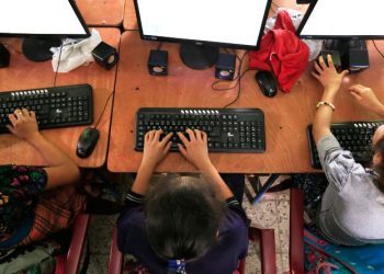 Gestionan préstamo de 70 millones de dólares para reducir brecha digital en Guatemala