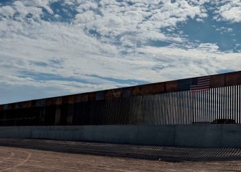 Biden frena construcción de muro fronterizo