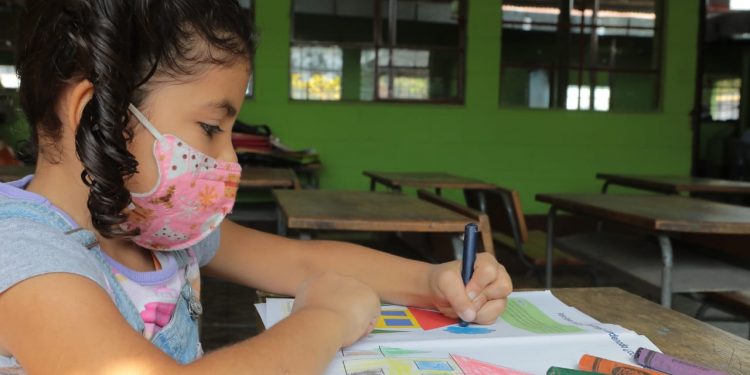 Trabajos de remozamiento brindan espacio digno a estudiantes de preprimaria