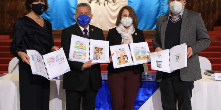 Entregan estrategia de comunicación para promocionar alimento NutriNiños