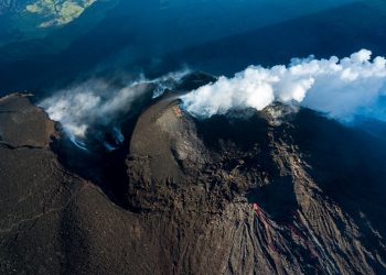 Volcán de Pacaya mantiene actividad explosiva