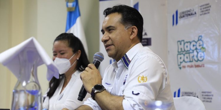Petén se une a la campaña “Hacé tu parte, no más basura”