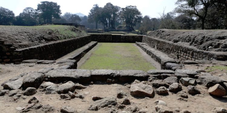 Garantizan la conservación de sitio arqueológico Iximché
