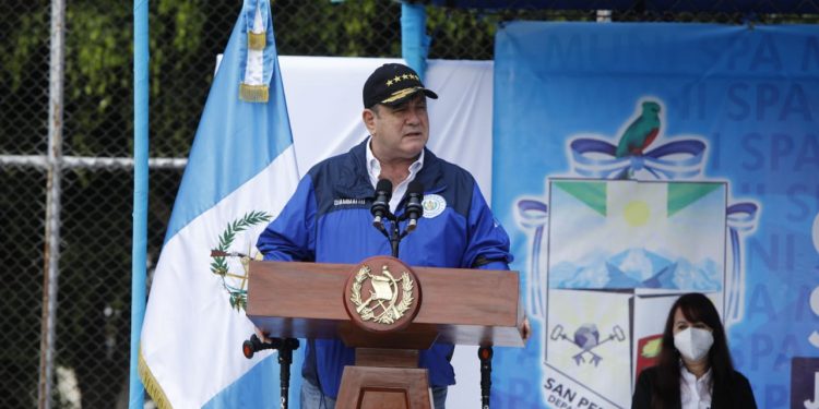 Mandatario Alejandro Giammattei