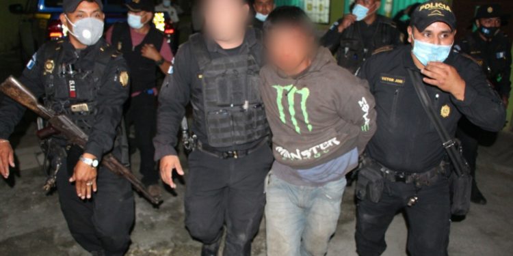 PNC captura a dos personas señaladas de la desaparición de una bebé