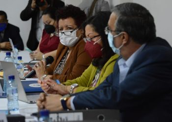 Presentan plan de vacunación contra el COVID-19 ante Comisión de Salud del Congreso