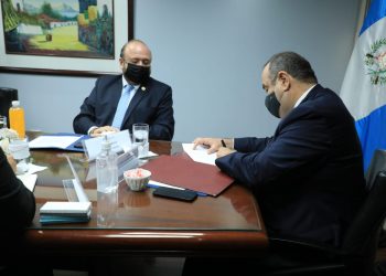 Presidente Alejandro Giammattei conoce proyectos 2021 del Ministerio de Economía