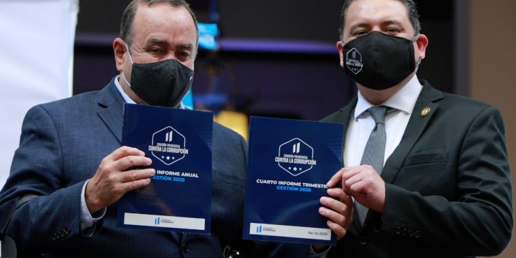 Primer Informe de Gestión Anual de la Comision Presidencial Contra la Corrupción