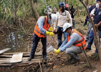 Dan seguimiento a denuncia realizada por derrame de petróleo en Alta Verapaz