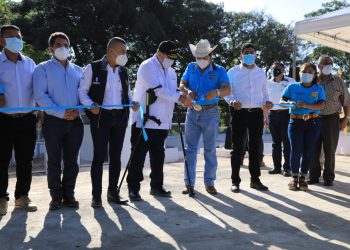 Presidente Giammattei corte de cinta planta de tratamiento