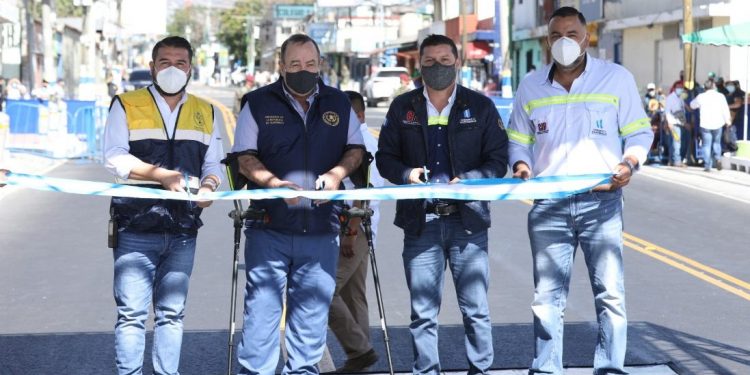 Más de 100 mil conductores se benefician con mejoramiento de calle principal de Villa Nueva