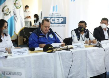 Alcaldes de Alta Verapaz agradecen apoyo del presidente Giammattei