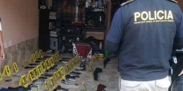 PNC incauta armamento y cerca de medio millón de quetzales