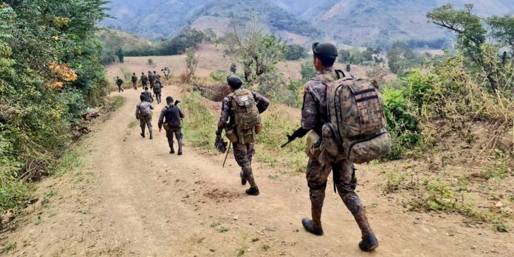 Ejército busca aeronave que violó el espacio aéreo