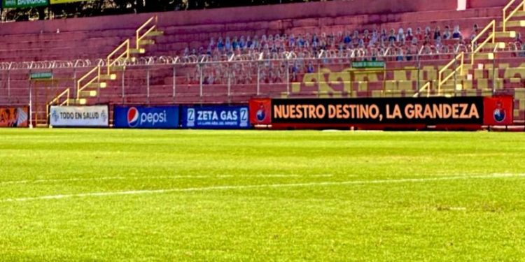 Estadio Manuel Felipe Carrera