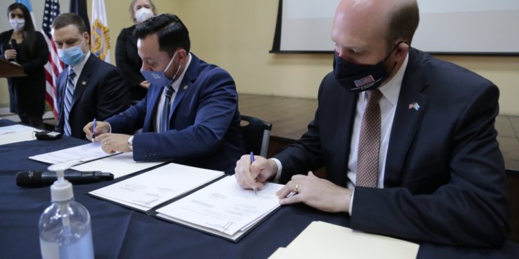 Guatemala y Estados Unidos buscan reducir amenazas contra la seguridad