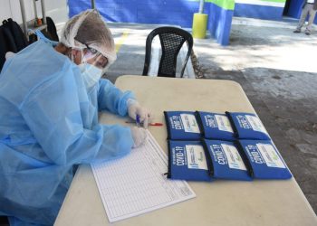 Habilitan laboratorio móvil en colonia La Florida