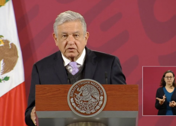 López Obrador lamenta muerte de militares en accidente aéreo en México