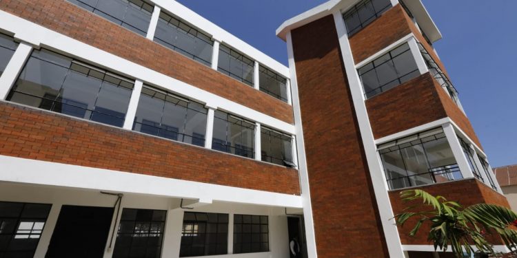 Instituto de Chimaltenango beneficiará a más de 2 mil 300 estudiantes