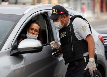 Más de 196 mil personas detenidas en Perú durante la segunda cuarentena