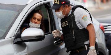Más de 196 mil personas detenidas en Perú durante la segunda cuarentena