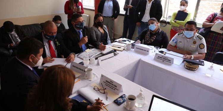 Gobernación fortalece acercamiento en centros de atención a mujeres