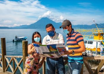 Turistas en Sololá
