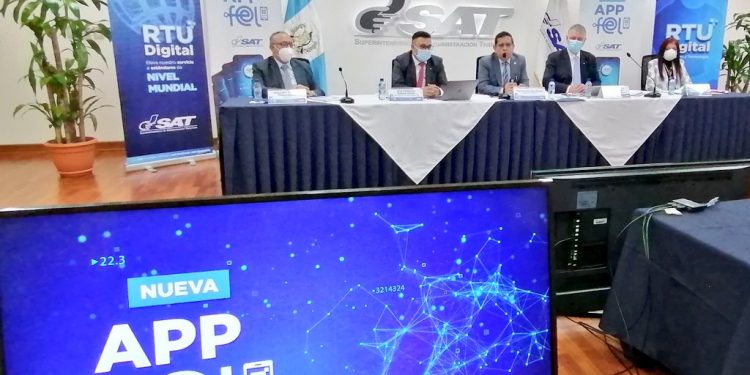 SAT presenta aplicación móvil FEL