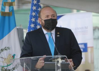 Tecnificación de jóvenes promueve el emprendimiento en Guatemala, afirma ministro de Economía