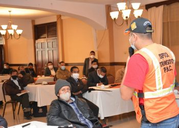 Capacitan a alcaldes comunitarios sobre educación vial