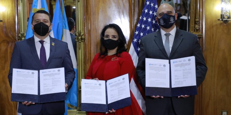 Guatemala recibe donación de Estados Unidos para la lucha contra la corrupción