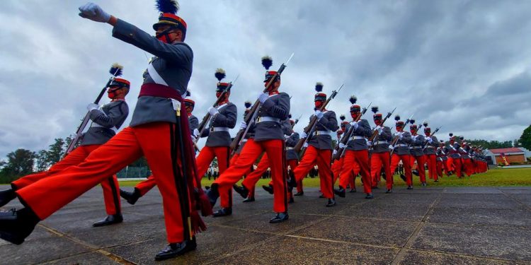Convocatoria para carrera en la Escuela Politécnica