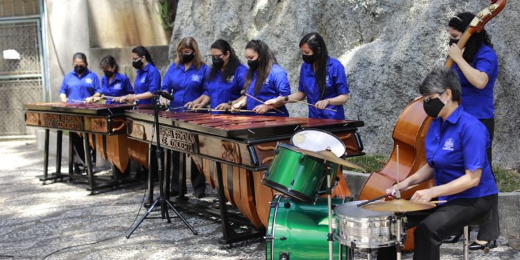 Marimba Femenina de Concierto: una mirada al papel de la mujer artista