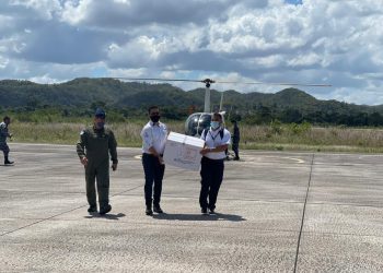 Vacunas estan llegando a las 29 áreas de salud./Foto: DGAC