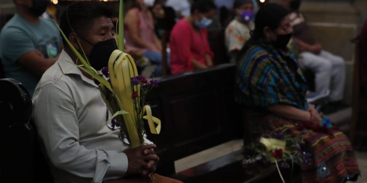 Guatemaltecos conmemoran el Domingo de Ramos./Foto: DCA.