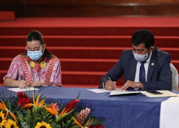 Firman convenio contra la discriminación y racismo en Guatemala