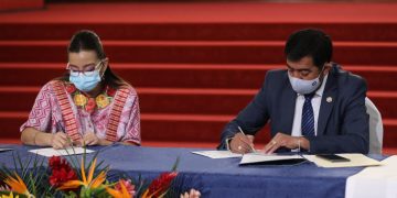 Firman convenio contra la discriminación y racismo en Guatemala