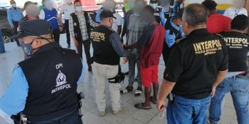 Guatemala expulsa a presuntos integrantes de pandilla beliceña