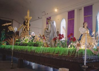 Devotos veneran al Nazareno de San Felipe este Miércoles Santo