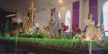 Devotos veneran al Nazareno de San Felipe este Miércoles Santo