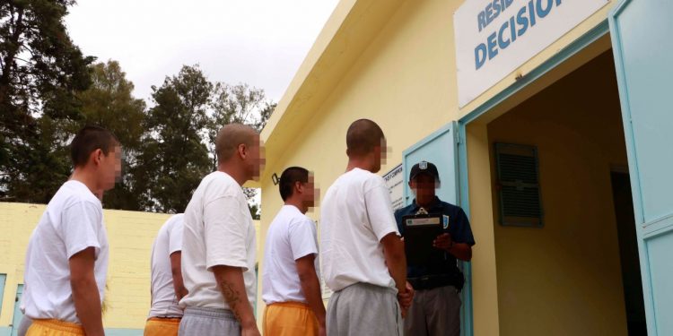 En qué consiste el Modelo de Gestión Juvenil, que promueve la reinserción de jóvenes en conflicto con la ley