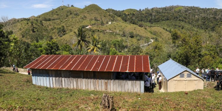 La zona de adyacencia abarca aproximadamente de 11.030 kilómetros cuadrados